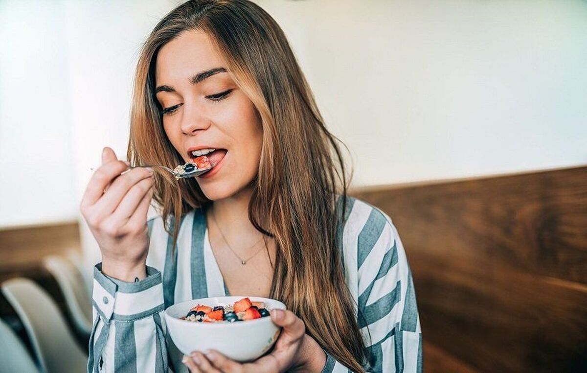 بهترین زمان برای نوشیدن آب قبل از غذا
