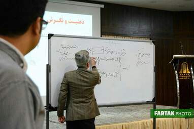 کارگاه آموزشی تکنیک‌های ارتباط مؤثر با حضور مصطفی شهبازی در کرمانشاه