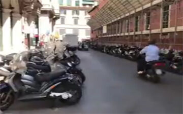 
موتورسوارانی که یک شهر را به هم ریخته‌اند + فیلم
