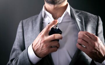 با انتخاب عطر مناسب، جذابیت خود را دوچندان کنید| پرفروش ترین عطرهای مردانه که خانم ها را عاشق شما می کنند
