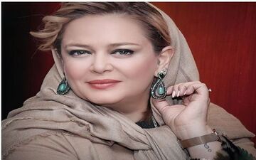 وقتی بهاره رهنما مدل نمایش زیورآلات می شود