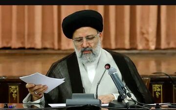 مبارزه با مفسدان اقتصادی را تا حصول نتیجه نهایی ادامه می‌دهیم

