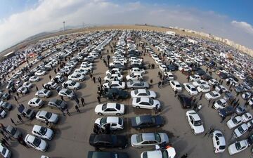 نوسانات شدید قیمت خودروها در بازار/ آخرین نرخ پراید، پژو و سمند