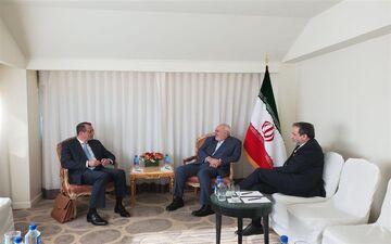  دیدار ظریف و مدیرکل موقت آژانس بین‌المللی انرژی اتمی در نیویورک 