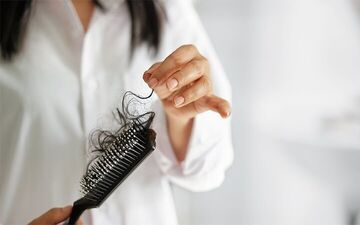 دلایل پنهان ریزش مو در زنان چیست؟ 