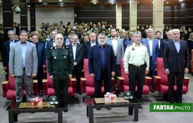 نشست فعالان اقتصادي استان با فرمانده سپاه نبي اكرم(ص)