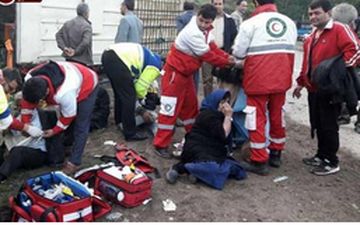 
مینی بوس در ساری واژگون شد 