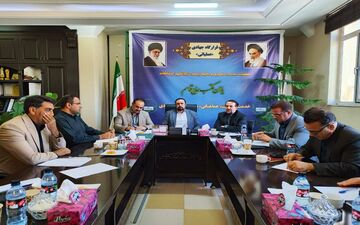 

انضباط کاری باید سرلوحه کارها و برنامه های شهرداری باشد

 

