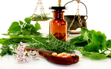 این 11 داروی گیاهی را باید حتما در خانه داشته باشید