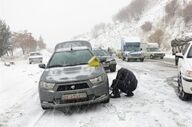 ‌تردد در محور های کوهستانی زنجان با زنجیر چرخ امکان پذیر است