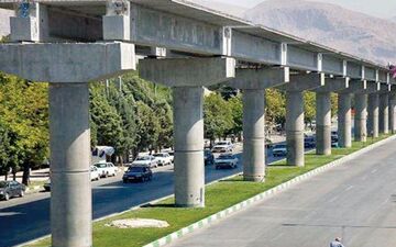 
آغاز "ریل‌گذاری" قطار شهری کرمانشاه/ هر ۲ ماه، یک کیلومتر ریل‌گذاری می‌شود