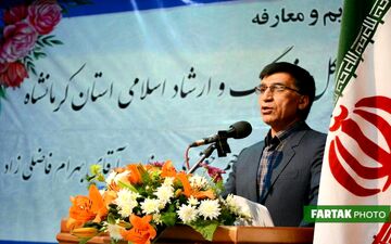 
رانندگان حمل بار سربازان خط مقدم جنگ اقتصادی  درحال حاضر هستند