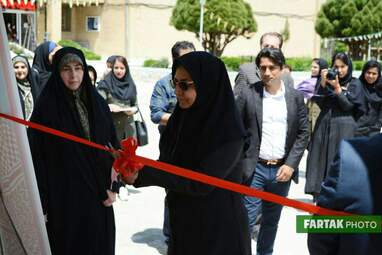 برپایی نمایشگاه گروهی پوستر هنرمندان کرمانشاهی به مناسبت روز جهانی گرافیک در دانشکده فنی‌وحرفه‌ای دختران