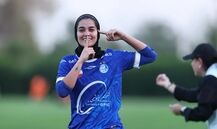 فیلم| هاجر دباغ برای دربی خط‌ونشان کشید؛ استقلال باید پرسپولیس را ببرد!