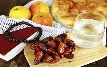 چطوردرماه رمضان هم روزه بگیریم و هم لاغر شویم؟/ یک تیر و دو نشان با روزه داری! 