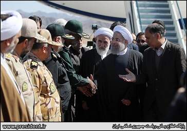 حواشی سفر روحانی به زاهدان + تصاویر