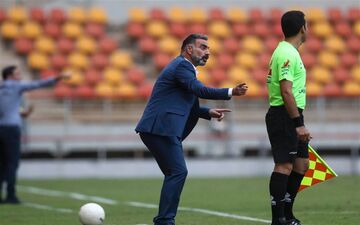 ناراحتی محمود فکری از صفحات هواداری استقلال
