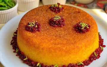 ته چین مرغ خانگی، یک غذای خوشمزه و اصیل ایرانی! + طرز تهیه