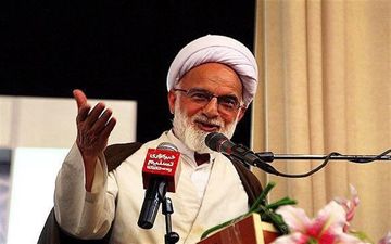 امام جمعه اراک: مدیری که توان حل مشکلات مردم را ندارد باید پست خود را ترک کند