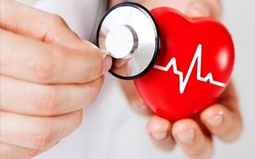 علت ضعیف شدن ماهیچه های قلب/ روزانه بیش از ۸ لیوان مایعات نخورید 