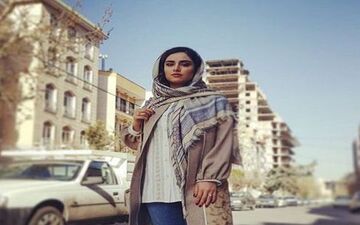پوشش و ظاهر متفاوت هانیه غلامی؛ وسط خیابان (عکس)