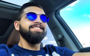 مادر جوان و زیبای محسن افشانی|قطعا شما هم با دیدن مادر کم سن و سال محسن افشانی شوکه می شوید !
