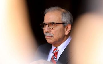 نخست‌وزیر لبنان وارد دمشق شد