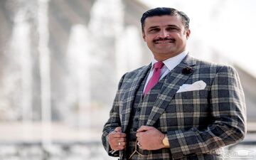  وقتی قاجار، بابک پیتر قجر را گردن نمی‌گیرد 