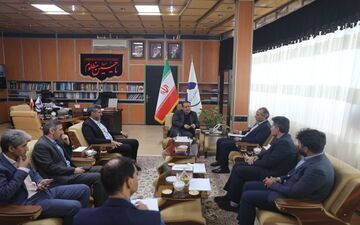 نخستین پارکینگ مسقف خورشیدی خاورمیانه در مهران ساخته می شود