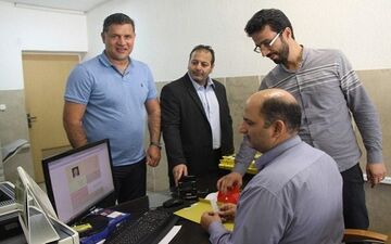 تصویری از ثبت‌نام علی دایی در مقطع دکتری