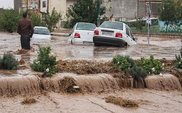 بارش برف و باران در ۲۰ استان/ مه گرفتگی در ۷ استان کشور