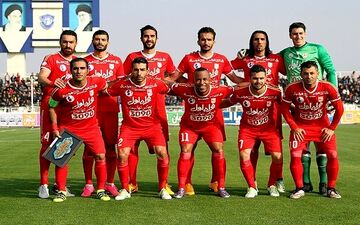 تا مشخص نشدن پاسخ استعلام فیفا تراکتورسازی نمی‌تواند سه بازیکن آزاد جذب کند 