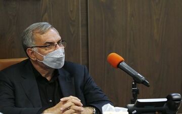 
وزیر بهداشت: تنها ۴۶ درصد مردم دوز سوم واکسن را دریافت کرده‌اند
