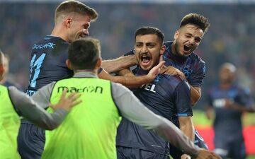 بن‌بست در مذاکرات استقلال و ستاره سابق آبی‌ها: سرنوشت مدافع سابق در انتظار تصمیم ساپینتو