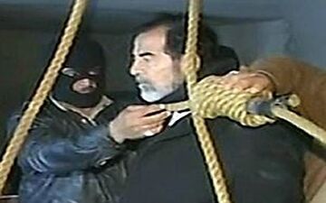 لحظاتی پس از اعدام صدام + فیلم 