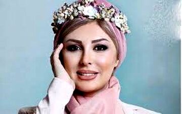ژست احساسی و خاص خانم بازیگر در دوران بارداری