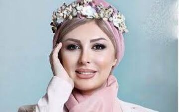 ژست احساسی و خاص خانم بازیگر در دوران بارداری