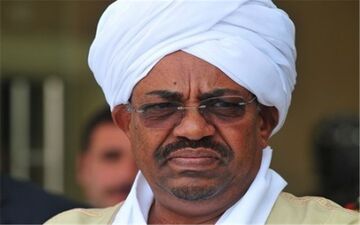 البشیر: از قدرت کناره‌گیری نخواهم کرد 