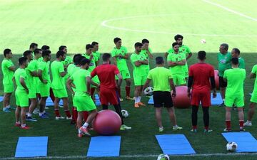 مربی و بازیکن پرسپولیس غایب بودند /کری‌خوانی شجاع برای مهاجمان 