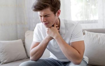 ۳ گلو درد رایج پاییز و زمستان را بشناسید