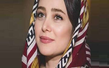 ظاهر الناز حبیبی به عنوان مدل میکاپ