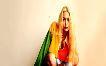 پاییز امسال با ژاکت‌های  کشمیر جی‌جی حدید
