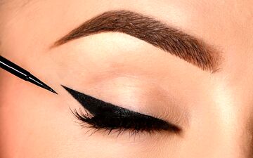 آرایش چشم حرفه‌ای در 5 دقیقه، با این ترفندها + آموزش ساده